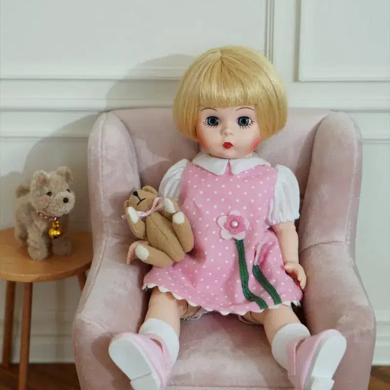 [BUNJANG] Madame Alexander 8-Inch Wendy Reads Little Women Limited Edition Doll (40 pcs) / 마담알렉산더 40체 한정 몽실마담