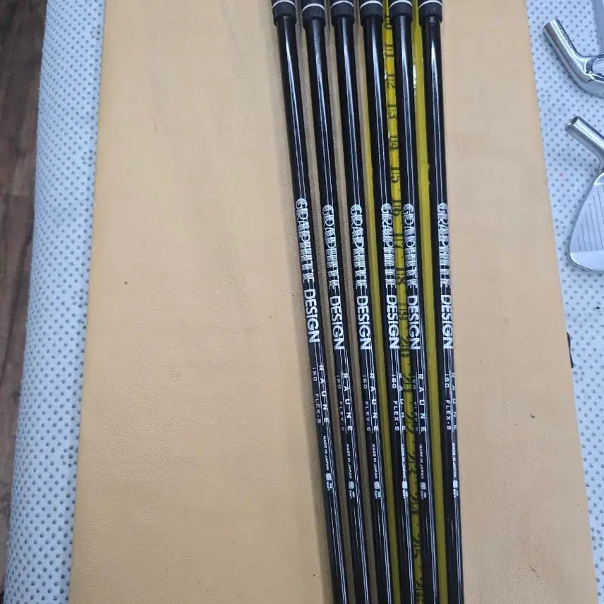 [BUNJANG] Graphite Design Tour AD RAUNE i60S Iron Shaft Set (5-P) / 그라파이트 디자인 라우네 i60S 아이언샤프트 5부터 P