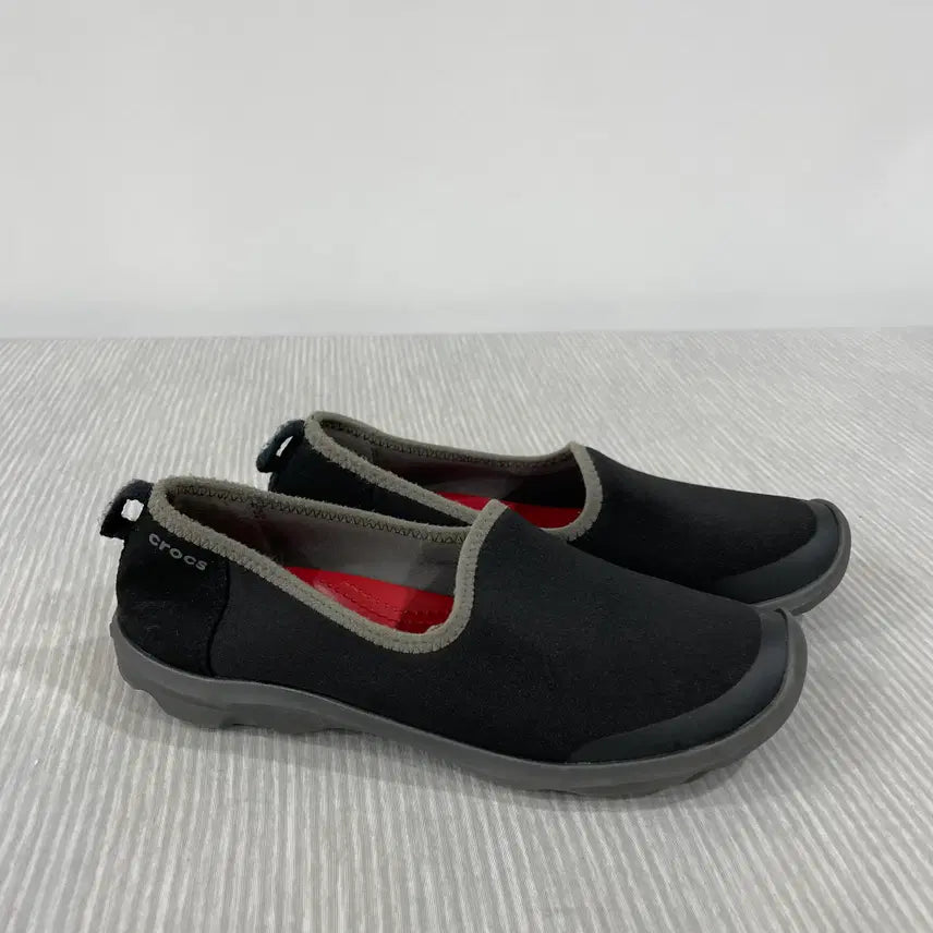 [BUNJANG] Crocs Buzzy Day Stretch Slip-On Shoes W7 / 226) 크록스 비지데이 스트레치 슬립온 W7
