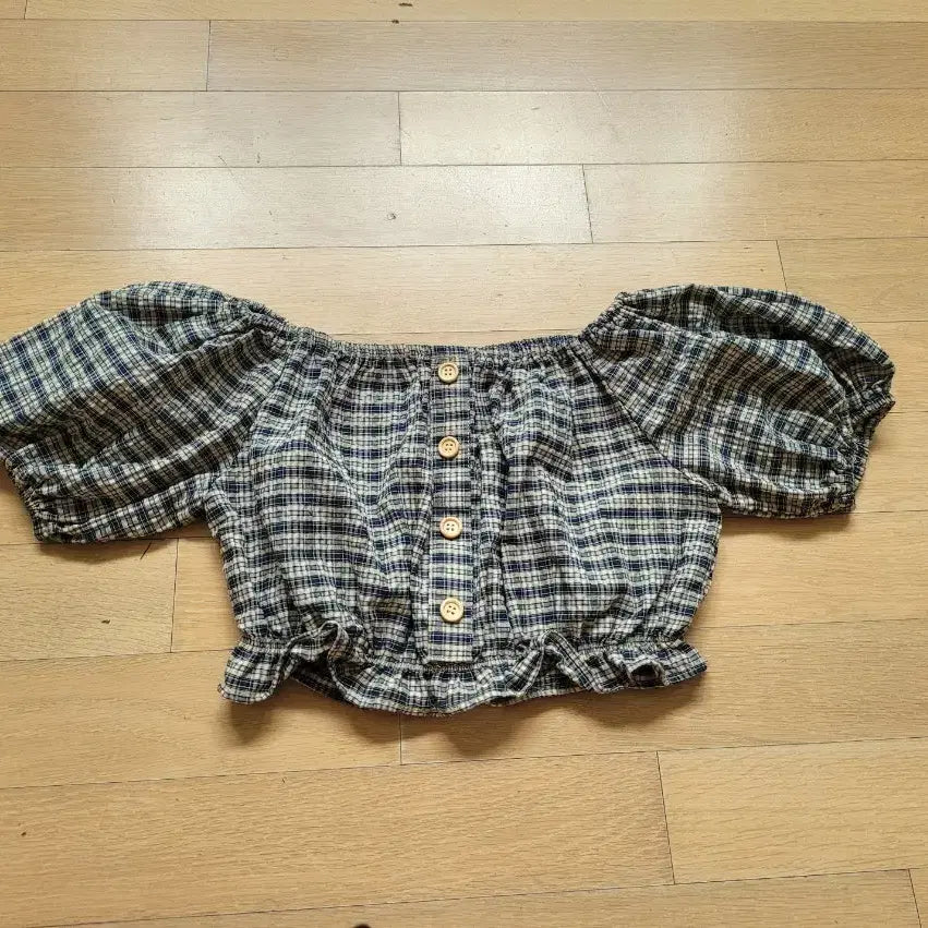 [BUNJANG] Puff Sleeve Off-Shoulder Cropped Blouse / 퍼프소매 블라우스 크롭탑 크롭티 오프숄더 블라우스