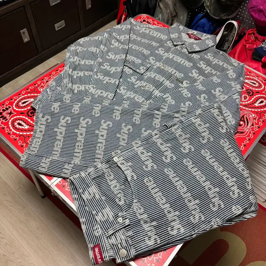 [BUNJANG] Supreme Denim Jacket & Pants Set / [상의 M & 하의 32사이즈] 슈프림 데님 자켓 & 팬츠 스트라이프