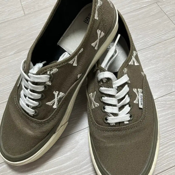 [BUNJANG] Vans Khaki Skull Pattern Sneakers Size 250 / 반스 카키해골 250사이즈