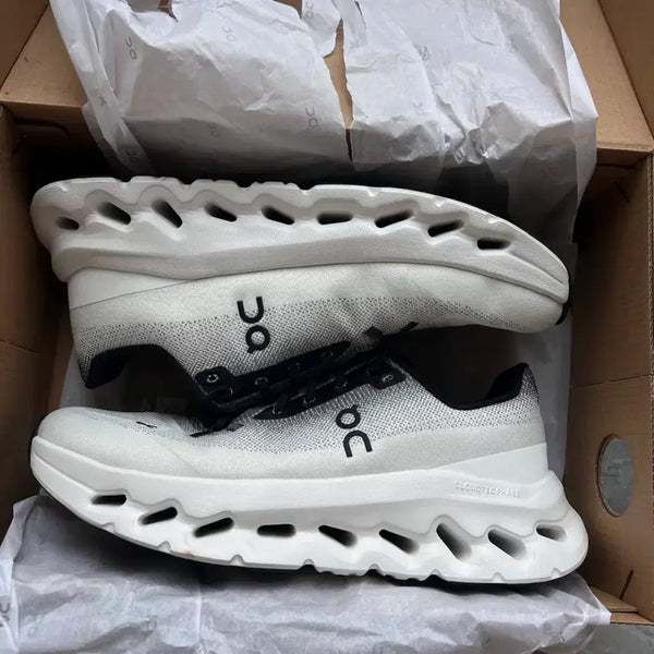[BUNJANG] On Running Cloudtilt Black Ivory 275mm / 온 러닝 클라우드틸트 블랙 아이보리 275mm   43