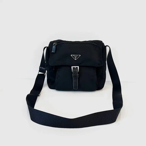 [BUNJANG] Prada Tessuto Nylon Messenger Bag (Buckle Flap) / 프라다 테수토 나일론 메신저백 (버클 플랩)