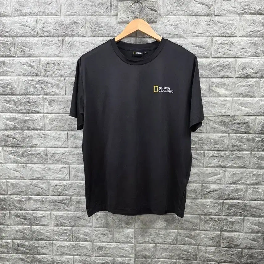 [BUNJANG] National Geographic Functional Spandex Short Sleeve T-Shirt Black Size 100 / 내셔널 지오그래픽 기능성 스판 반팔티 블랙   사이즈 100