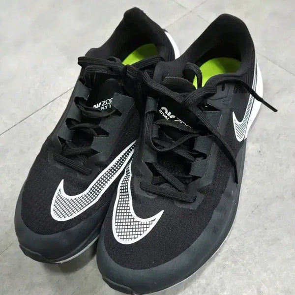 [BUNJANG] Nike Air Zoom Rival Fly 3 Running Shoes (260) / 나이키 에어 줌 라이벌 플라이 3  (260)