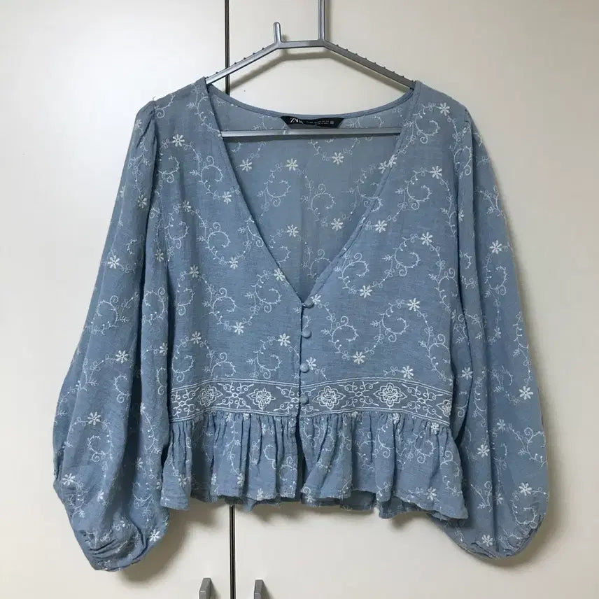 [BUNJANG] Zara Ethnic Embroidered Blouse / 자라 에스닉 자수 블라우스