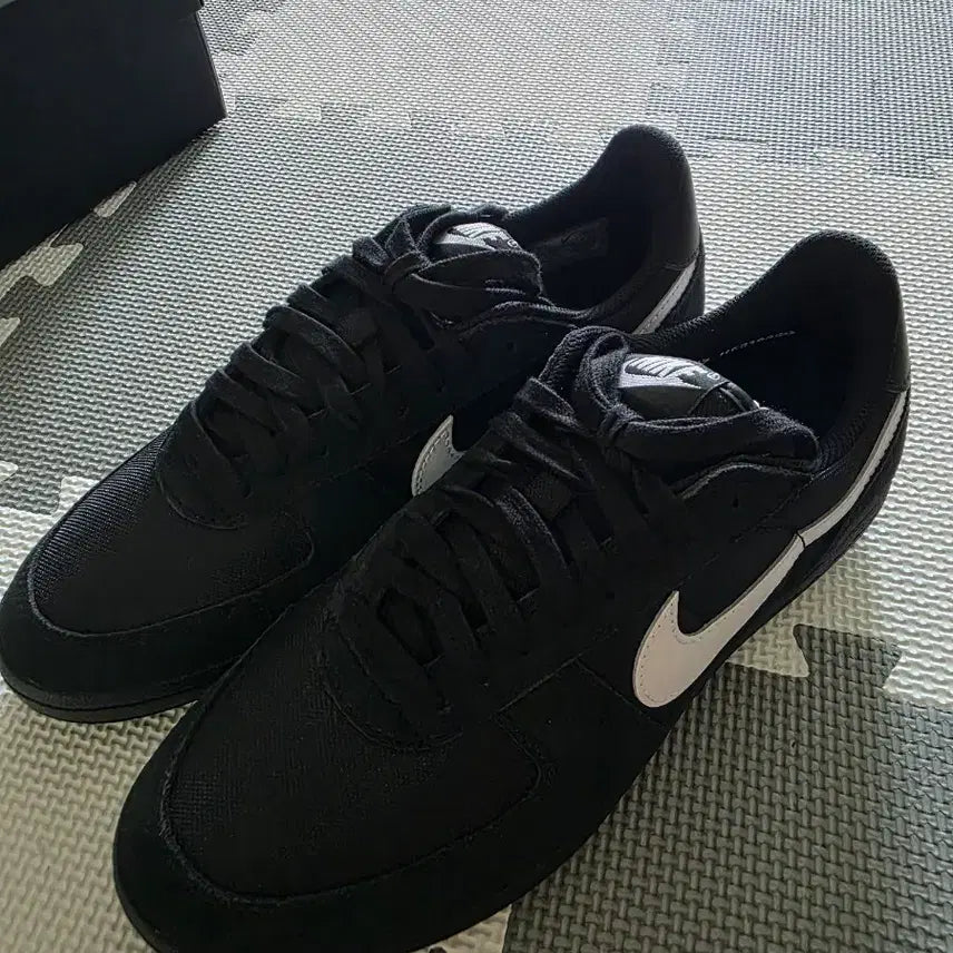 [BUNJANG] Nike Fields General 82 Black White Sneakers / 나이키 필즈 제너럴 82 블랙 화이트