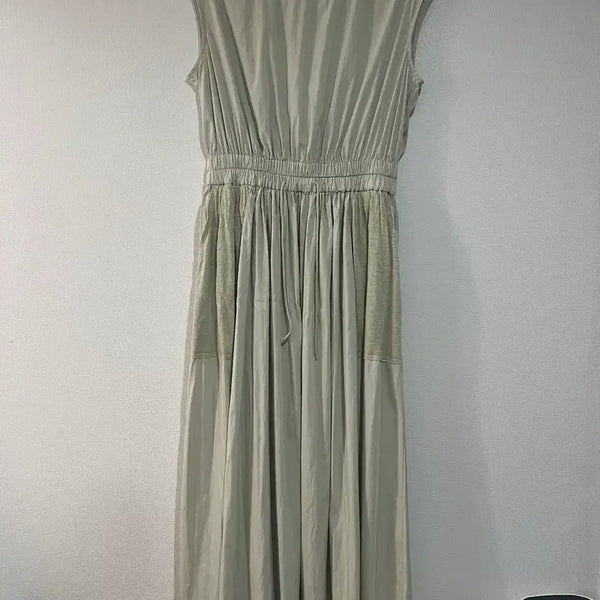[BUNJANG] Monochrome Cutout Shirring Dress / 새제품 모노크롬 컷아웃 셔링 원피스 55