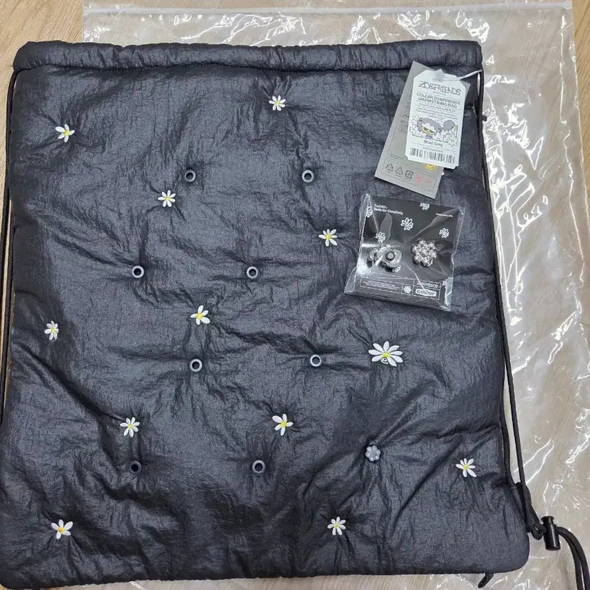 [BUNJANG] Zo&Friends x Kolle String Bag Daisy Quilting - GD / (급처)조앤프렌즈 꼴레 콜라보 스트링백 (미사용) 지드래곤 GD