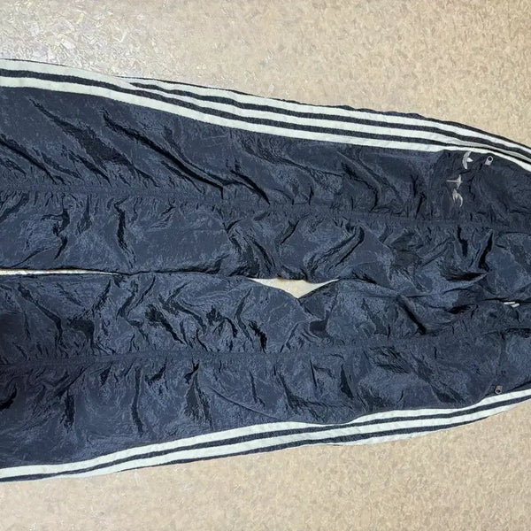 [BUNJANG] Adidas x Thug Club Woven Track Pants Black Silver Metallic / 아디다스 x 떠그 클럽 우븐 트랙 팬츠 블랙 실버 메탈릭 - KR 사이즈