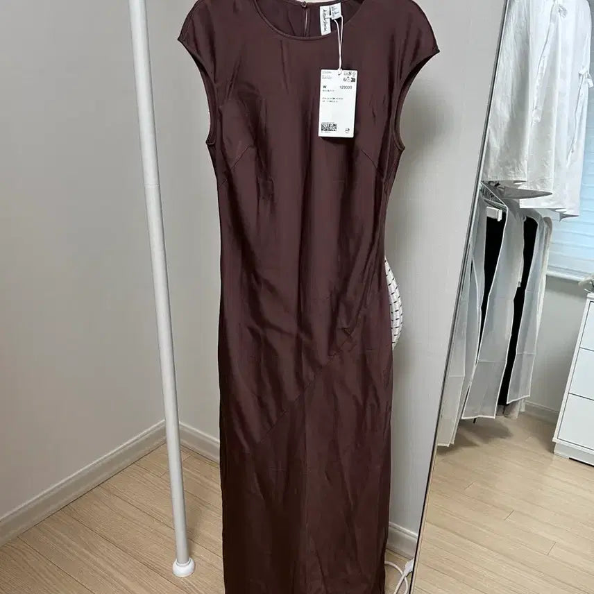 [BUNJANG] And Other Stories Deep Chocolate Brown Viscose Rayon Dress / [미착용새상품/택o] 앤아더스토리즈 딥초코 브라운 비스코스 레이온 드레스