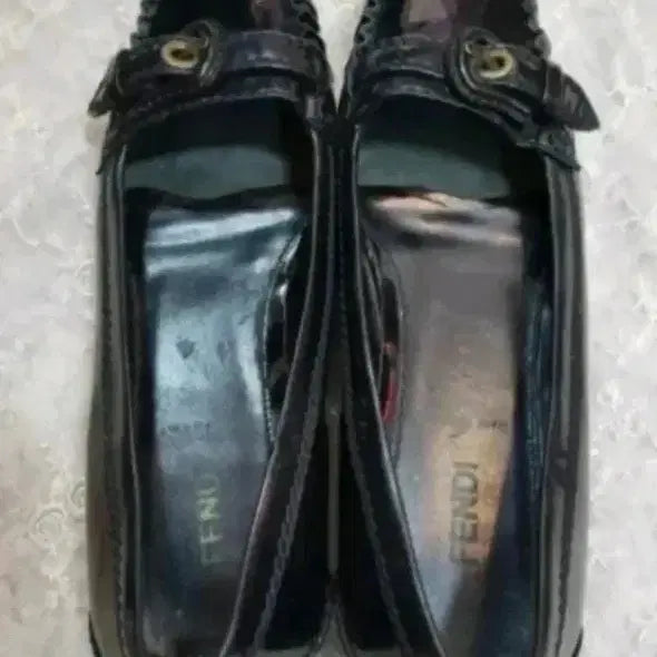 [BUNJANG] Fendi Patent Loafers Black / 펜디 페이턴트 로퍼 블랙