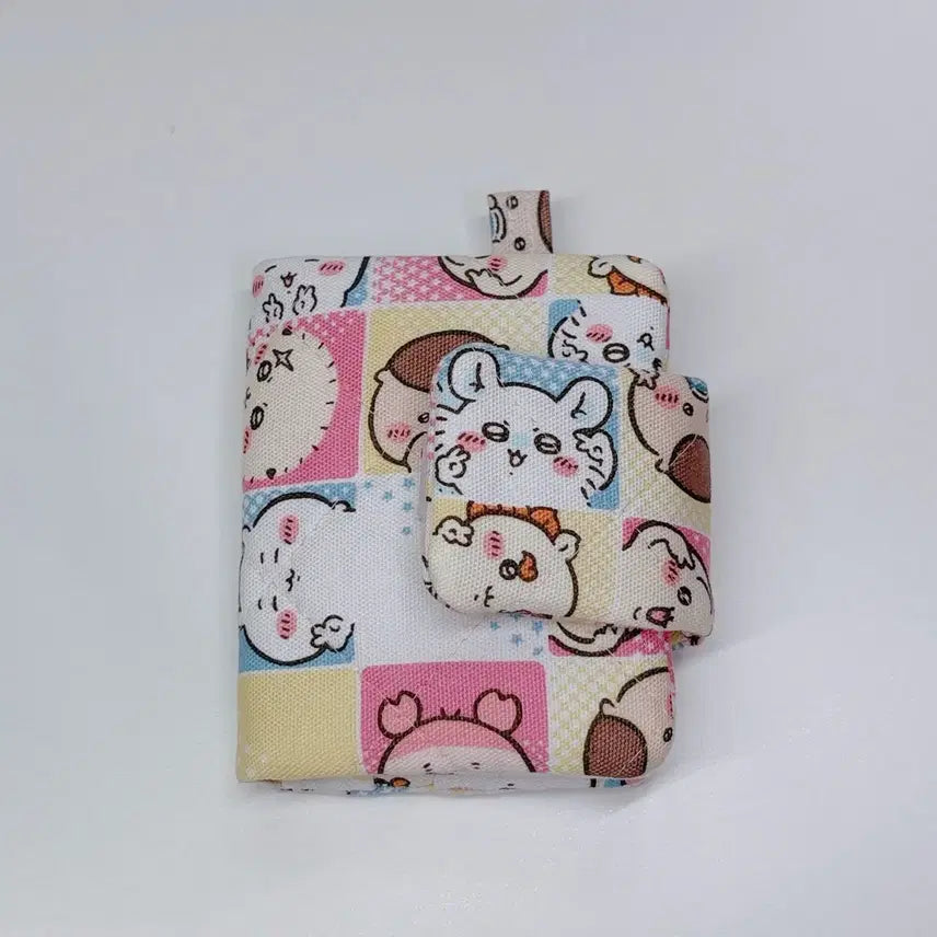 [BUNJANG] Chiikawa Usagi Hachiware Momonga Rakko Kurimanjyu Quilted Card Holder / 먼작귀 치이카와 우사기 하치와레 모몽가 랏코 쿠리만쥬 퀄팅 퀄트 카드지갑