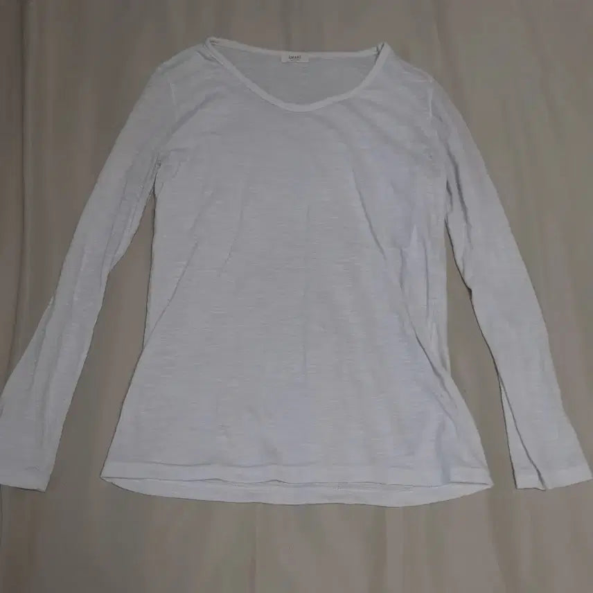 [BUNJANG] SMILEY White Long Sleeve T-Shirt / 스마이 롱슬리브 긴팔티 흰티 화이트