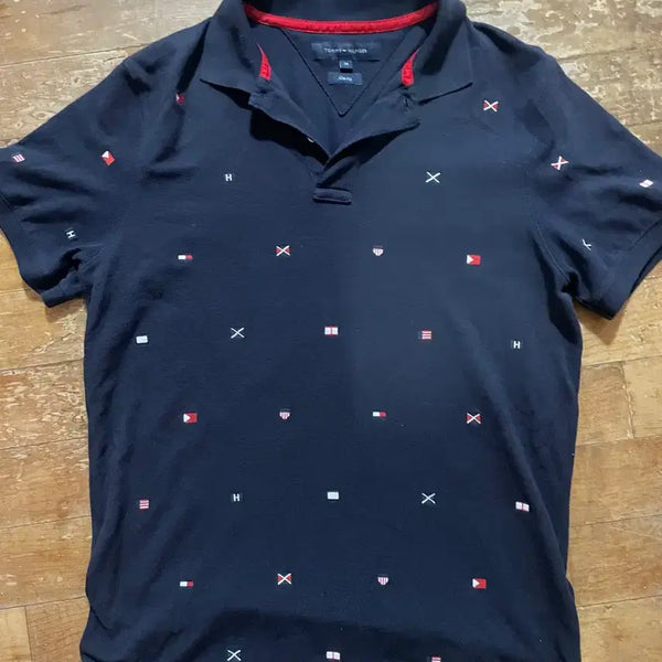 [BUNJANG] Tommy Hilfiger Embroidered Flag Pattern Polo Shirt Navy M (100) / 타미힐피거 네이비 자수 플래그 패턴 폴로티 M (100)