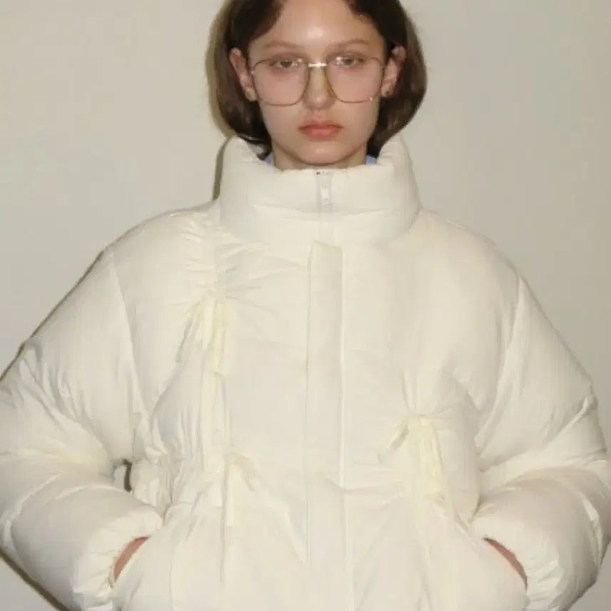 [BUNJANG] SINOON Ribbon Padded Jacket Ivory / 시눈 리본패딩