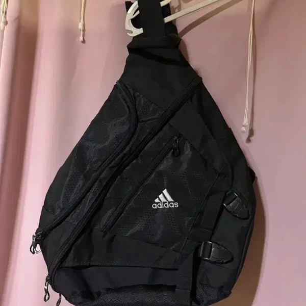 [BUNJANG] Adidas Old School Sling Bag Backpack / 아디다스 가방 아디다스 올드스쿨 슬링백 백팩 블랙 아디다스 희귀 가방