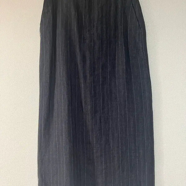 [BUNJANG] Monochrome Linen Stripe Suit Skirt (Size 55) / 새제품 모노크롬  세련된 스트라이프 린넨 정장치마 55