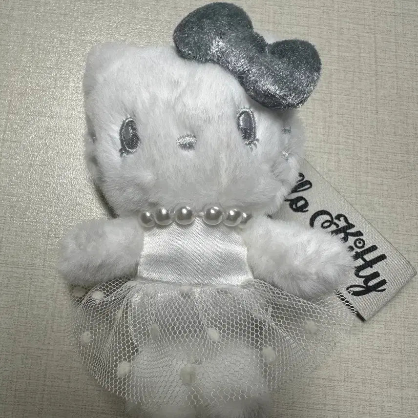 [BUNJANG] Hello Kitty Silver Keyring / 일본 헬로키티 실버 키링