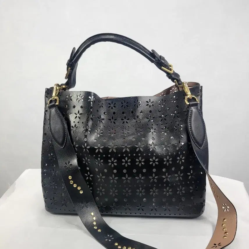 [BUNJANG] Christian Lacroix Black Lace Tote Bag / 크리스찬 라크르와 블랙 레이스 토트백
