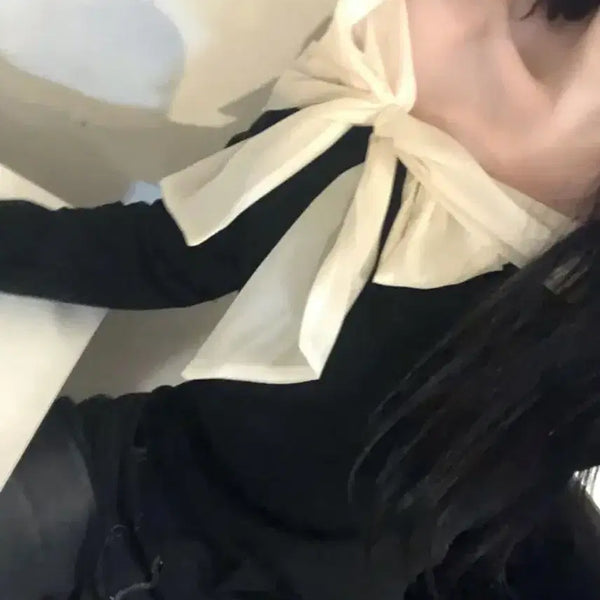 [BUNJANG] Lovely Off-Shoulder Long Sleeve Knit Blouse with Ribbon Detail / 러블리 오프숄더 긴팔 니트t 리본 블라우스