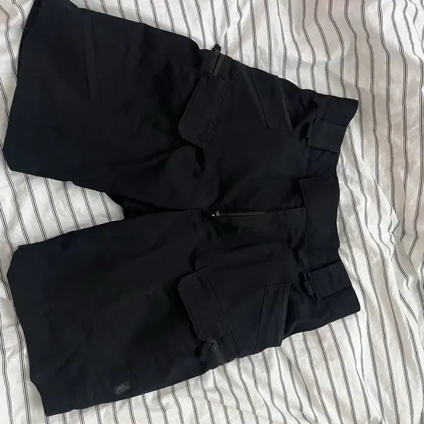 [BUNJANG] Helikon-Tex UTS 8.5" Urban Tactical Shorts Black / 헬리콘텍스 uts 8.5인치 어반 택티컬 쇼츠