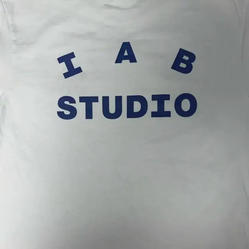 [BUNJANG] IAB Studio White Short Sleeve T-Shirt XL / (새상품) 아이앱 스튜디오 화이트(블루 그린로고) 반팔티 XL