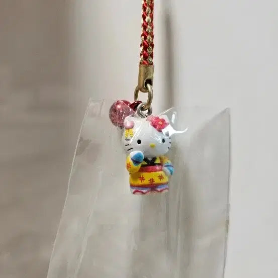 [BUNJANG] Hello Kitty Keychain / 헬로키티 키링