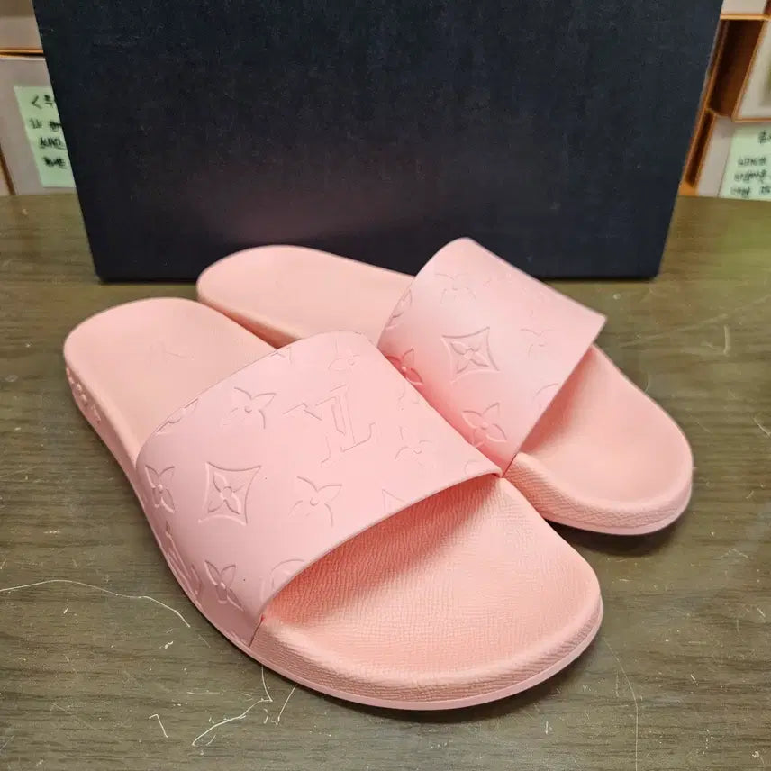 [BUNJANG] Louis Vuitton LV Monogram Waterfront Mule Slippers / 6(250) 루이비통 LV 모노그램 워터프론트 뮬 슬리퍼