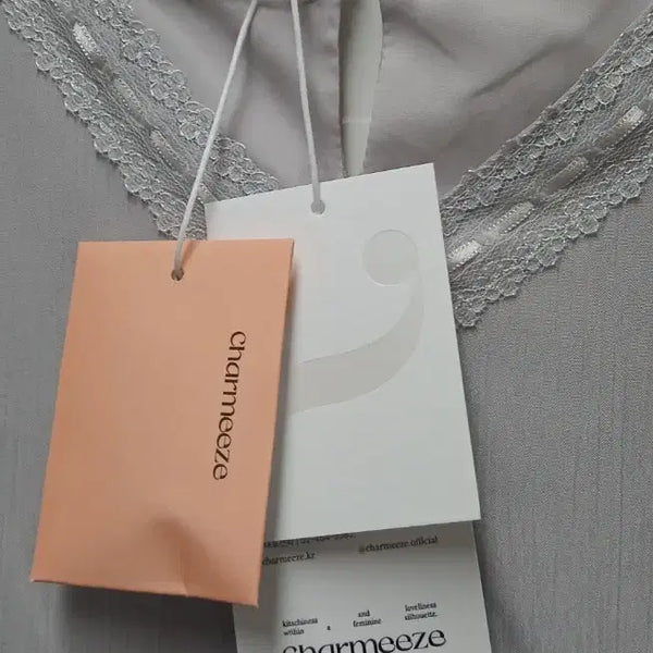 [BUNJANG] Chamiiz Sleeveless Blouse / (새상품 택ㅇ)차미즈 민소매 블라우스