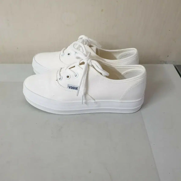 [BUNJANG] White Sneakers - Size 235 / 새것 운동화235 흰운동화235 단화235