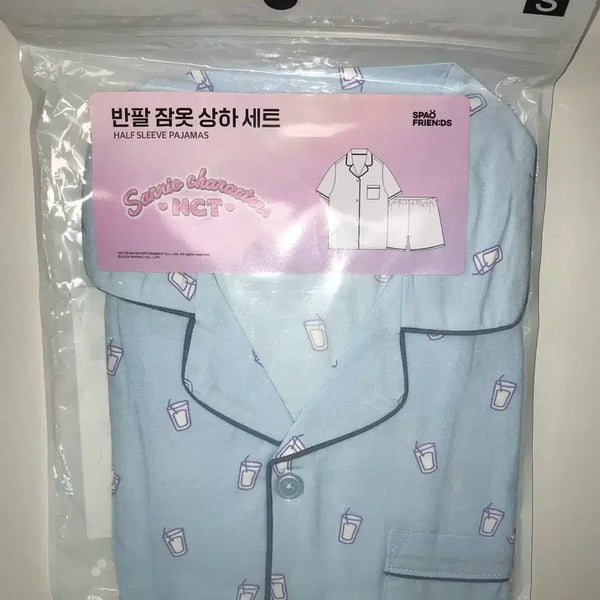 [BUNJANG] NCT DREAM Jeno SPAO Sanrio Collaboration Pajama Official MD Goods / 엔시티드림 제노 스파오 반팔잠옷 파자마 공식 산리오 엠디 굿즈 양도 판매