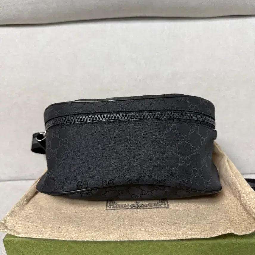 [BUNJANG] Gucci GG Fabric Belt Bag / 구찌 GG 패브릭바이크 밸트백