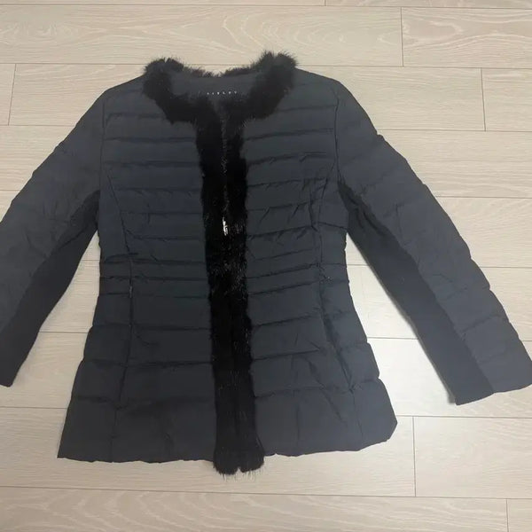 [BUNJANG] Sisley Women's Down Jacket / 시슬리 여성용 패딩 새제품 55