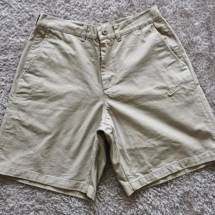 [BUNJANG] Nike Men's Beige Logo Embroidered Shorts / 나이키  남성  반바지 30
