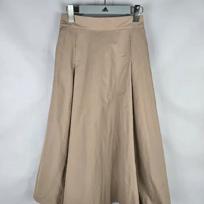[BUNJANG] Women's Flare Long Skirt Beige / [무료배송]여성 F 뒷 밴딩 바스락 플레어 롱 스커트 치마 베이지