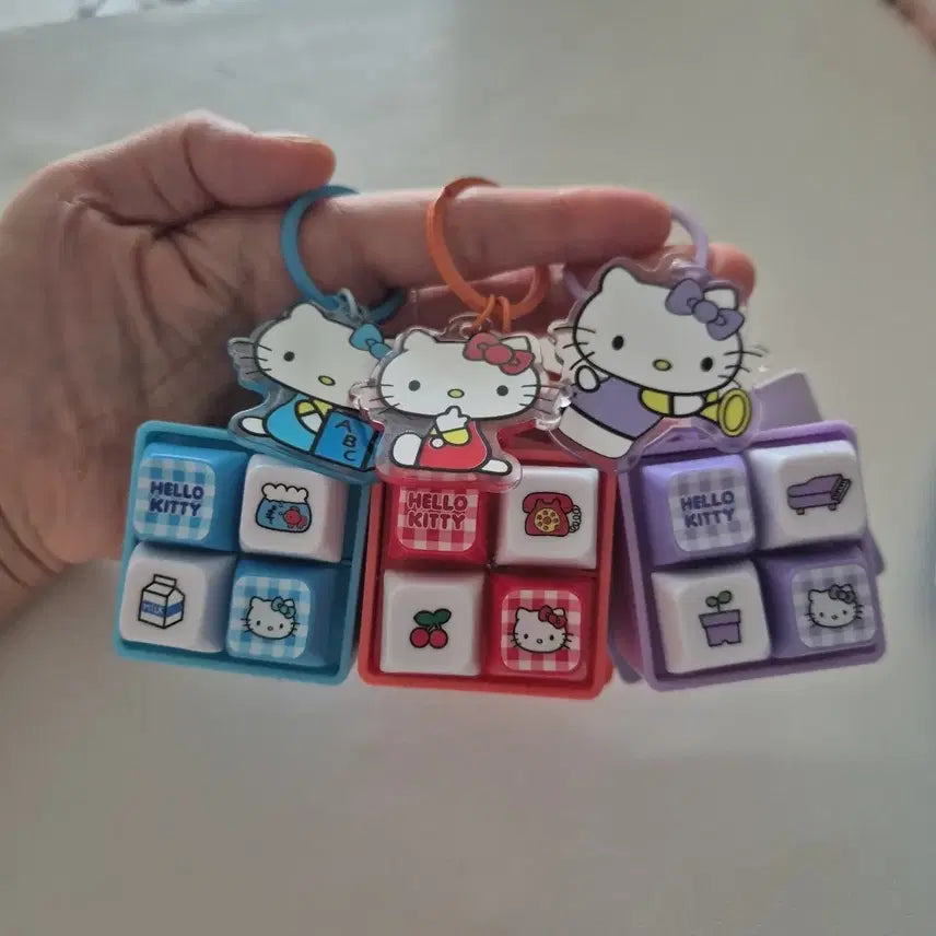 [BUNJANG] Hello Kitty LED Sound Clicker Keyring / 키티키캡 키캡키링 led 불빛 소리 헬로우키이 딸깍이