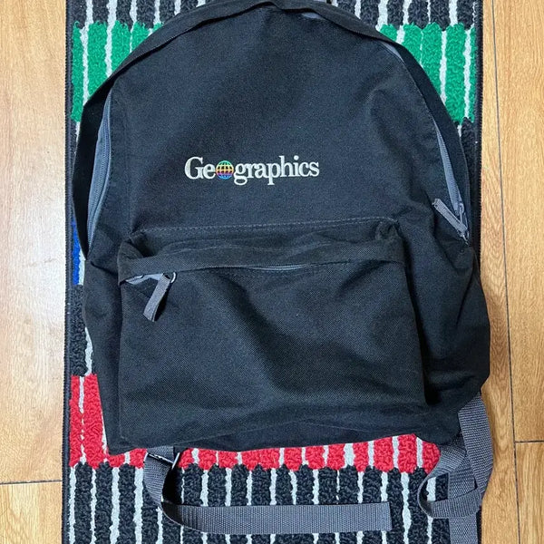 [BUNJANG] Geographics Black Backpack / Geo 백팩