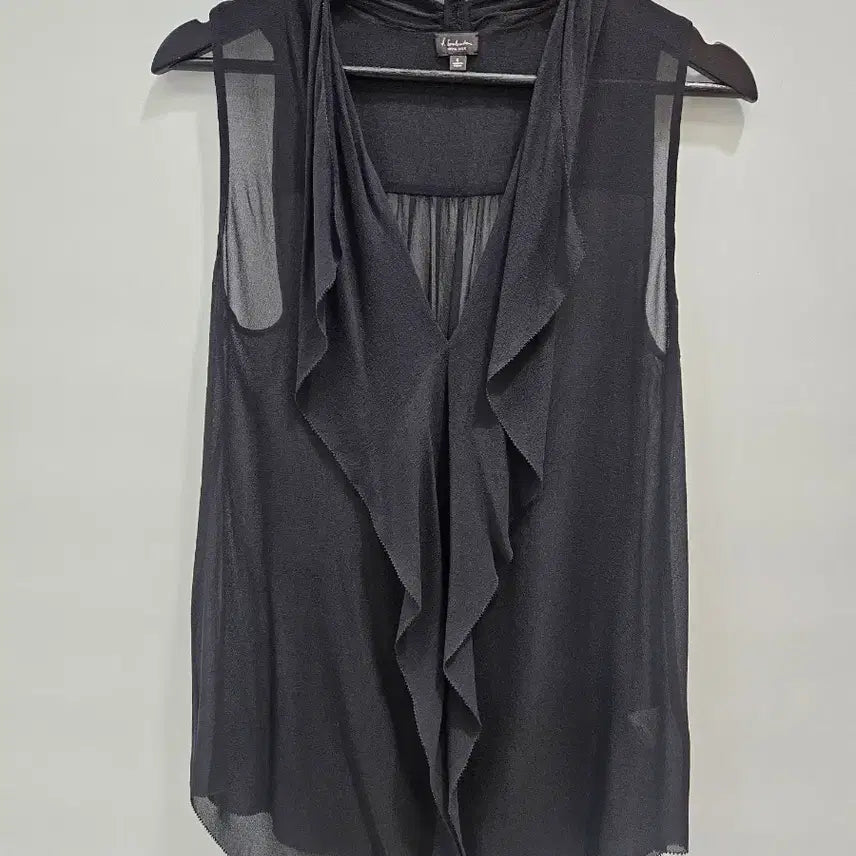 [BUNJANG] Babaton Silk Sleeveless Top / 바바톤 실크 민소매