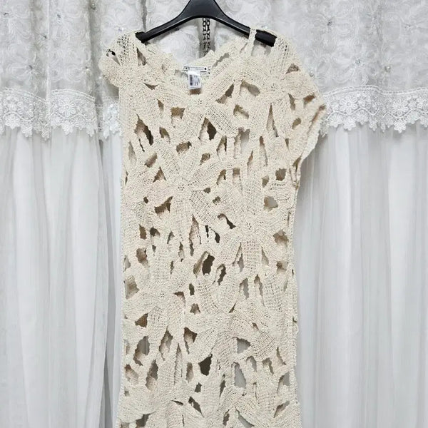 [BUNJANG] Zara Knit Crochet Asymmetrical Top / 자라  니트 크로쉐