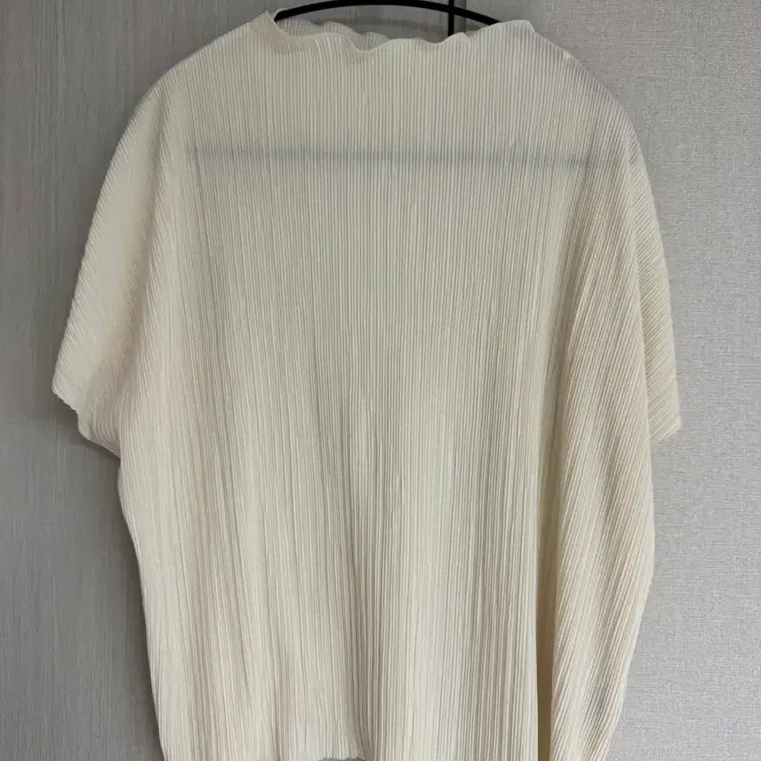 [BUNJANG] TOPTEN Women's Pleated Short Sleeve T-Shirt Ivory M / 탑텐 여성 플리츠 반팔 아이보리 m