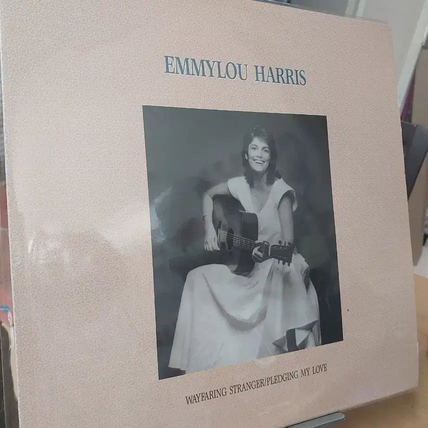 [BUNJANG] Emmylou Harris Wayfaring Stranger / Pledging My Love Vinyl LP / EMMYLOU HARRIS 에밀루 해리스