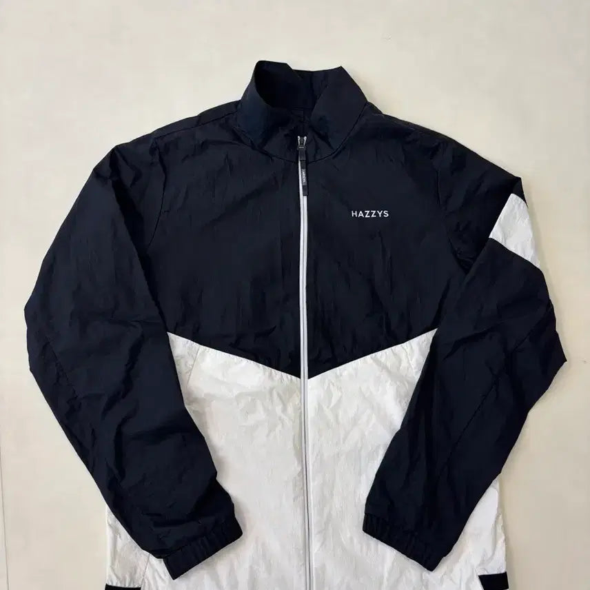 [BUNJANG] Hazzys Golf Lightweight Single-Layer Windbreaker 95 / [새상품급] 헤지스 골프 여름용 초경량 홑겹 바람막이 95