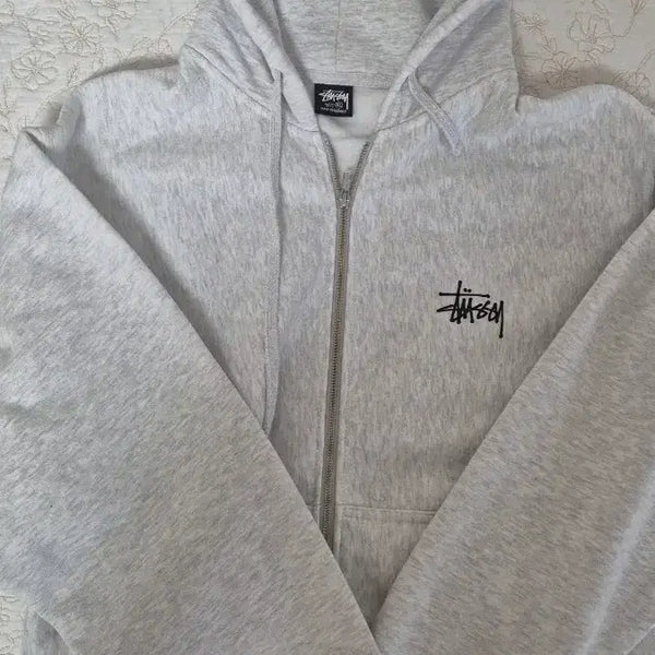 [BUNJANG] Stussy Ash Color Zip-Up Hoodie / 스투시 후드 집업 애쉬