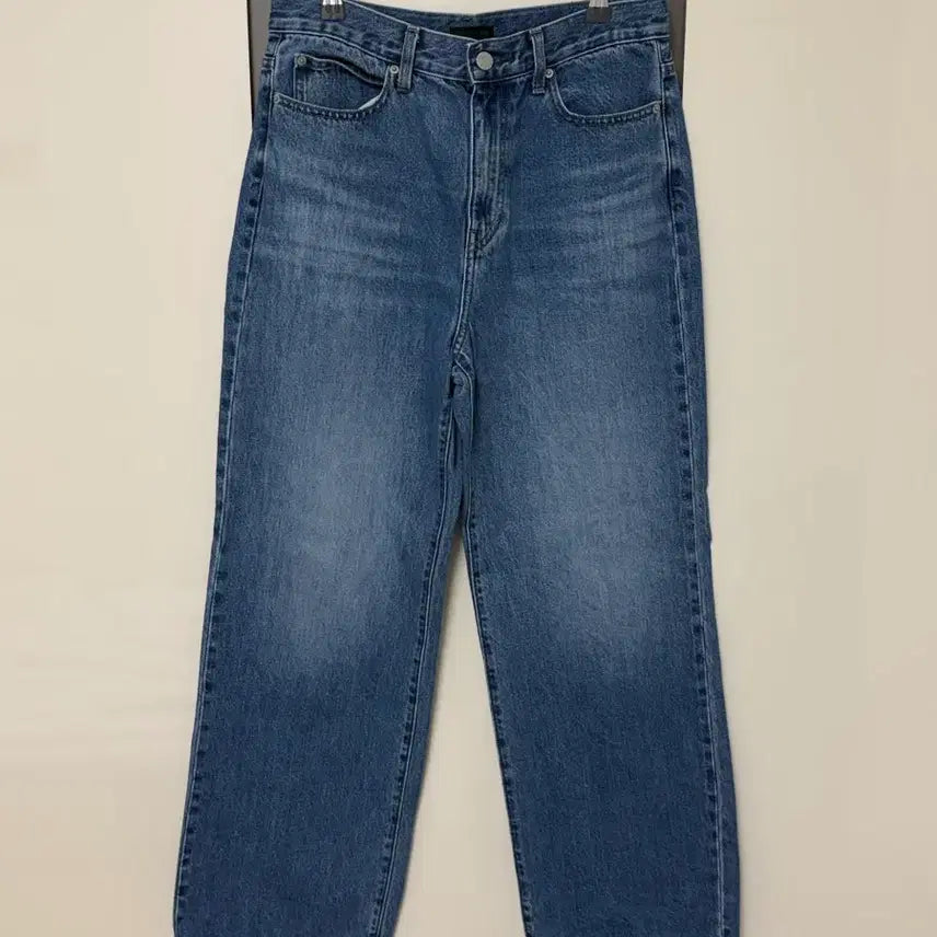 [BUNJANG] Uniqlo Wide Straight Jeans Medium Blue Size 26 / 유니클로 와이드스트레이트진 중청 26사이즈