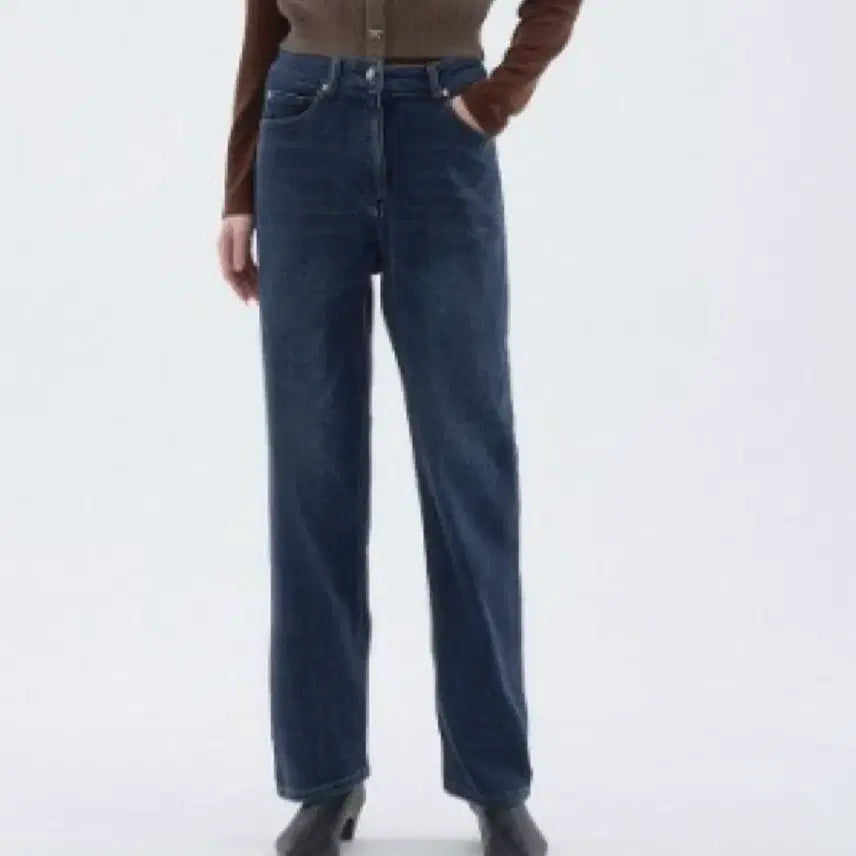 [BUNJANG] Ozoc Washing Tapered Denim Pants / 한섬 오즈세컨 워싱 테이퍼드 백라인 데님 67