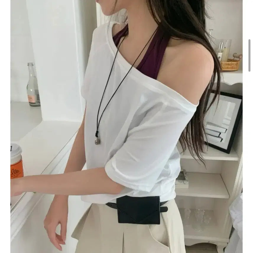 [BUNJANG] One-Shoulder Loose Fit Short Sleeve T-Shirt / 원숄더 루즈핏 반팔티 (착샷)
