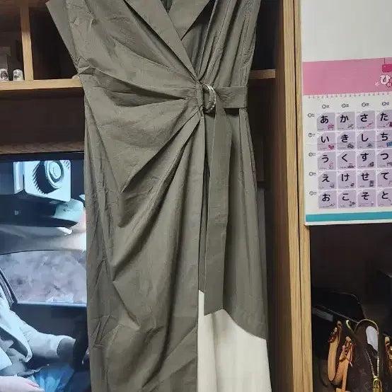 [BUNJANG] Egoist Asymmetrical Dress / 에고이스트 언발 원피스