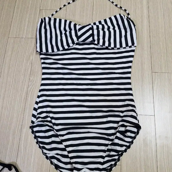 [BUNJANG] One-Piece Swimsuit (Size 44-55) / 원피스 수영복(44~55)